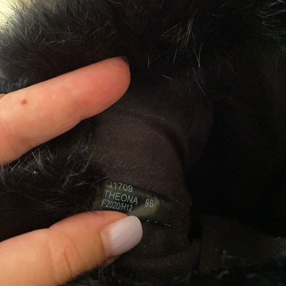 COACH THEONA BLACK SIGNATURE JACQUARD RABBIT FUR WINTER BOOTS SIZE 9B - Picture 6 of 7